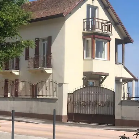 Les Sources - Les Pieds Dans L'eau *